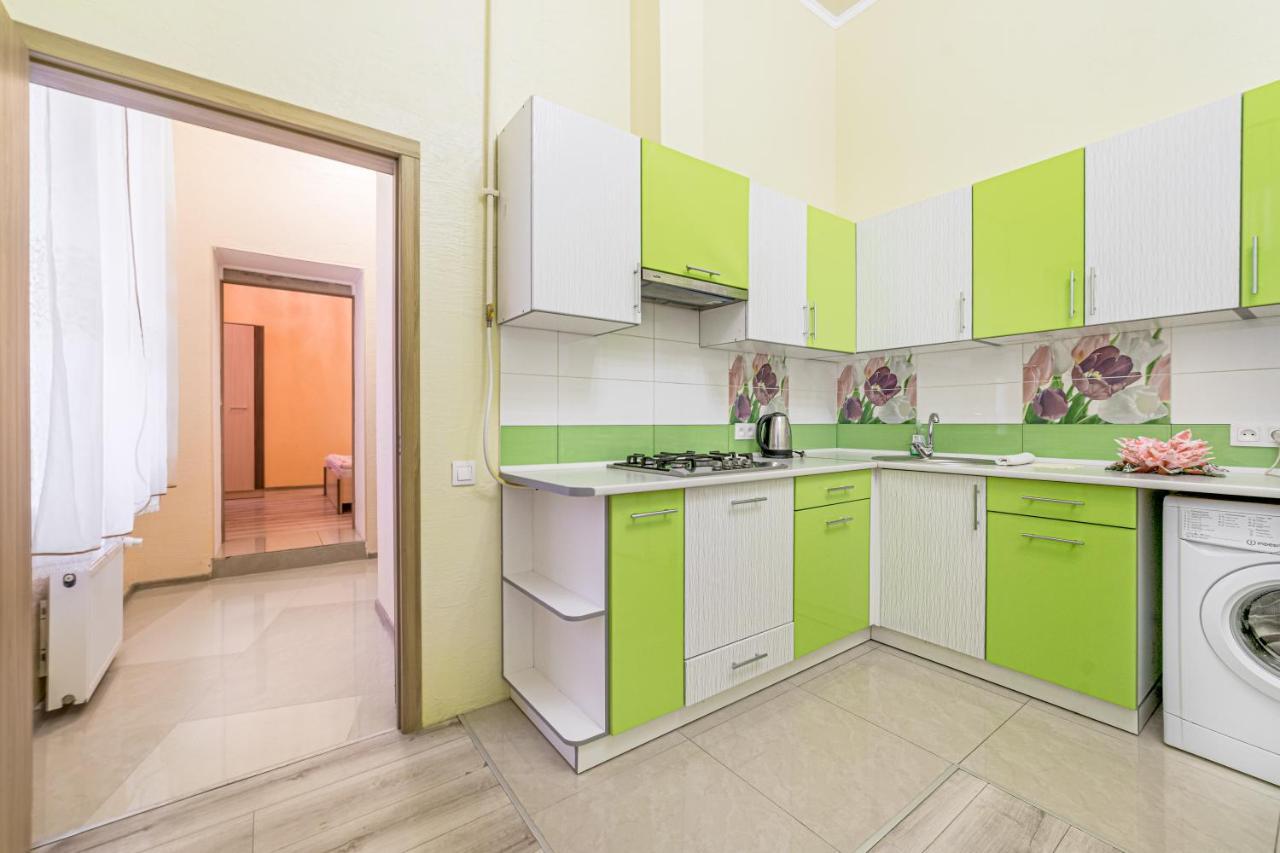 Apartment Near Deribasovskaya Odessa Ngoại thất bức ảnh