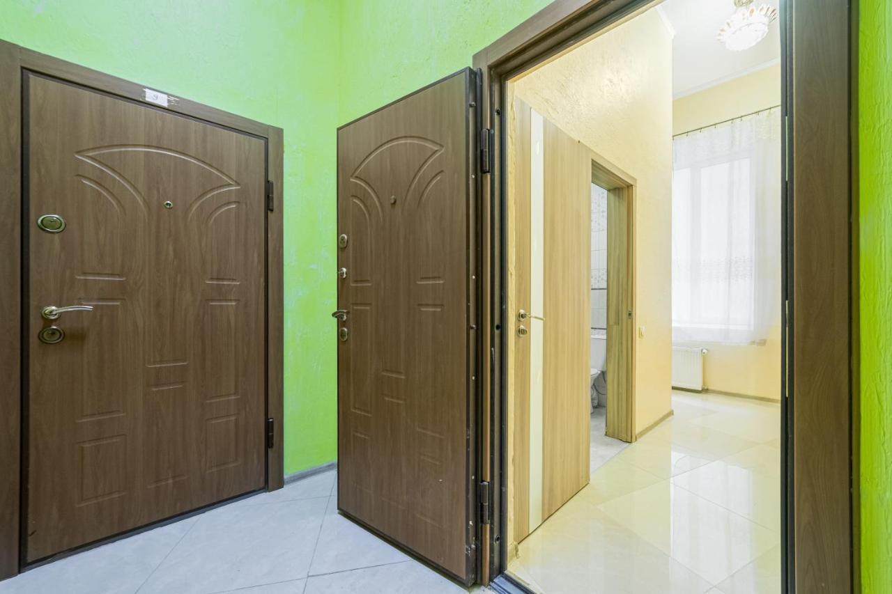 Apartment Near Deribasovskaya Odessa Ngoại thất bức ảnh