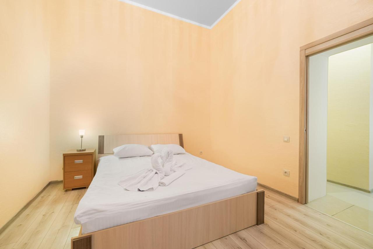 Apartment Near Deribasovskaya Odessa Ngoại thất bức ảnh